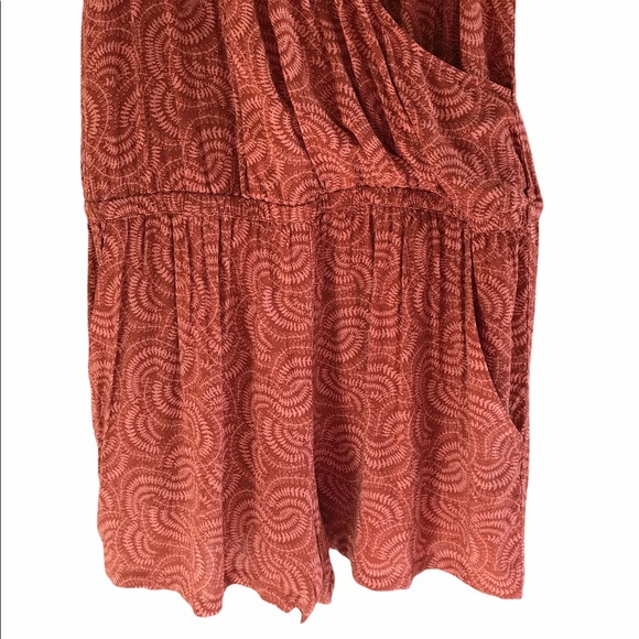 Hinge Rust Patterned Rust Romper Med NWT $79 - Picture 9 of 12